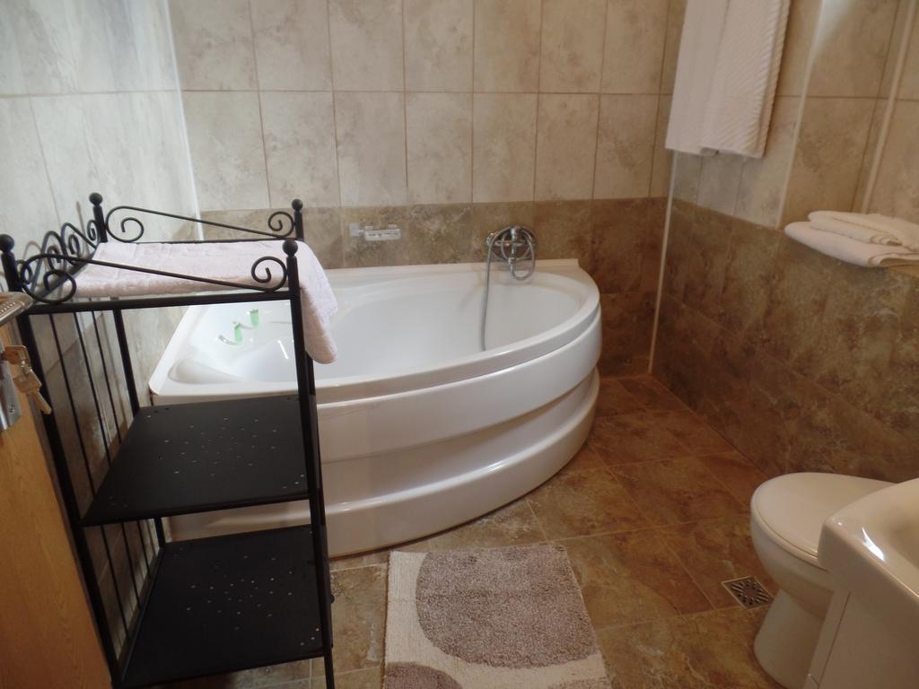 La Daniel Hotel Сибиу Екстериор снимка